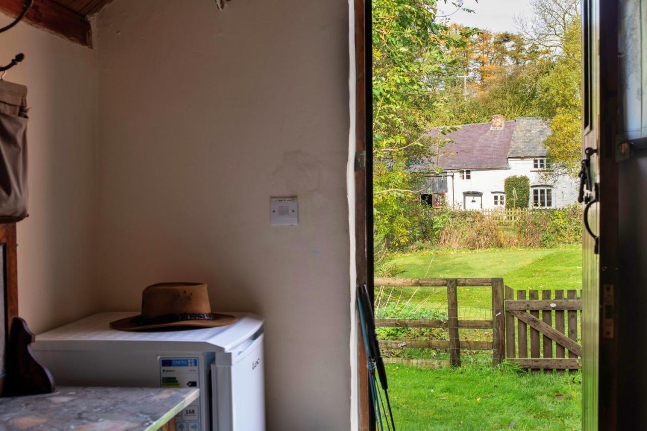 Finest Retreats - Great Cantal Granary Лландриндод-Уэлс Экстерьер фото