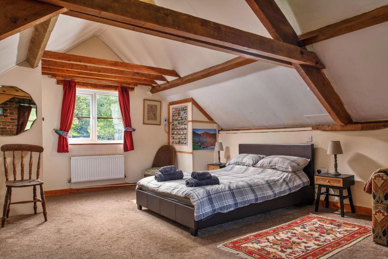 Finest Retreats - Great Cantal Granary Лландриндод-Уэлс Экстерьер фото