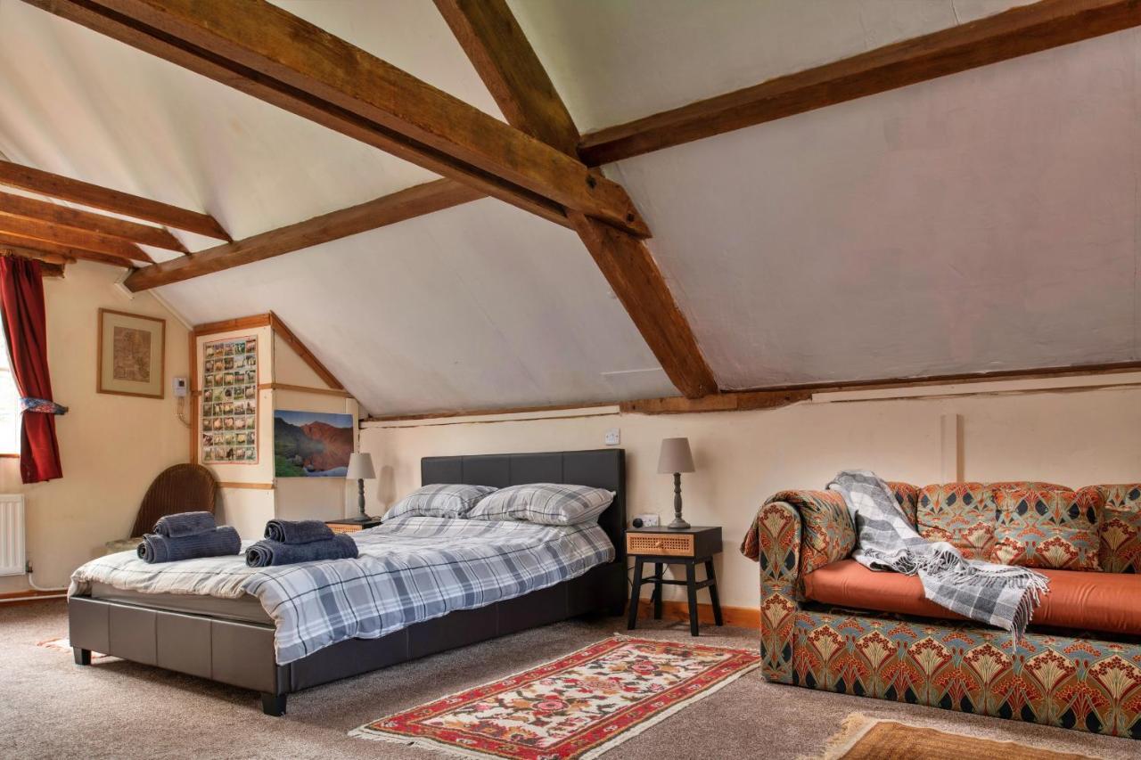 Finest Retreats - Great Cantal Granary Лландриндод-Уэлс Экстерьер фото