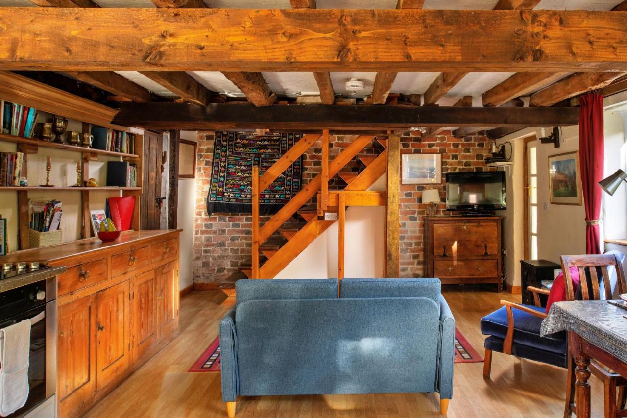 Finest Retreats - Great Cantal Granary Лландриндод-Уэлс Экстерьер фото